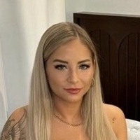 Jenni Gebhardt Nua