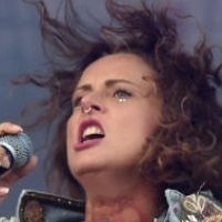 Jennifer Weist Nua