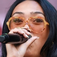 Joy Crookes Nua