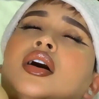 Juicy Lips Nua