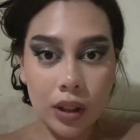Julia Alvarenga Nua
