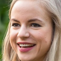 Julia Engelmann Nua