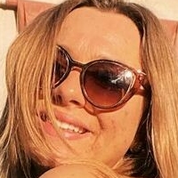 Julia G Nua