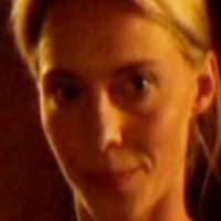 Julia Heinze Nua