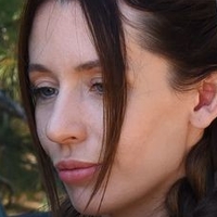 Julia Rain Nua