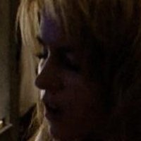 Juliet Reeves Nua