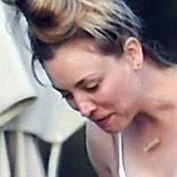 Kaley Cuoco Nua