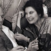 Karen Kondazian Nua