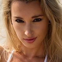 Karolina Witkowska Nua