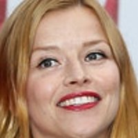 Karoline Schuch Nua
