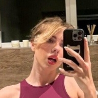 Kate Shumskaya Nua