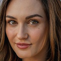 Katherine Barrell Nua