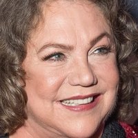 Kathleen Turner Nua