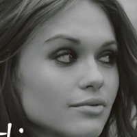 Katie Garfield Nua