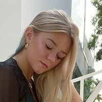 KatieSigmondd Nua