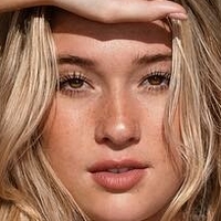 Kayla Azjones Nua