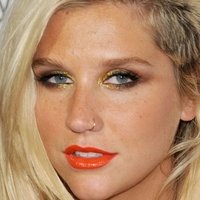 Kesha Rose Sebert Nua