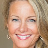 Kim Saunders Nua