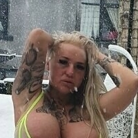 kirstywife Nua