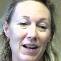 Kristen Riter Nua