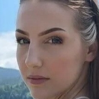 Larissa Perdacher Nua