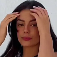 Larissa Saldanha Nua