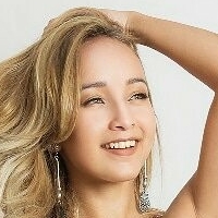 Larisse Farias Nua