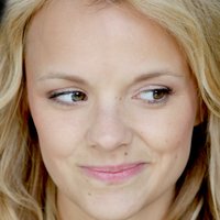 Laura Aikman Nua