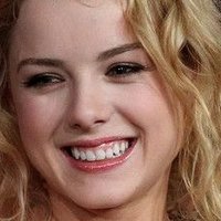 Laura Wiggins Nua