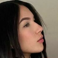 Laura02av Nua