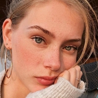 Lauren De Graaf Nua