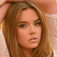 Lauren Hanley Nua