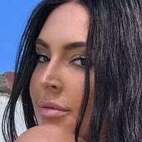 Lauren Wild Nua