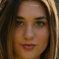 laurenmochen Nua