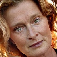 Lena Endre Nua