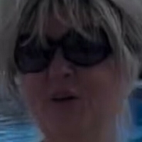 Lesley Banks Nua