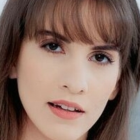Lili Charmelle Nua