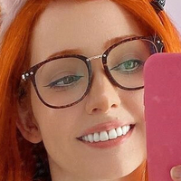 Lily Foxy Nua
