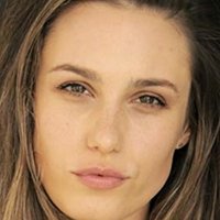 Lily Robinson Nua
