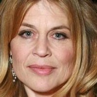 Linda Hamilton Nua