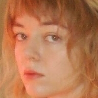 Livvy Bennett Nua