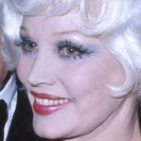 Liz Renay Nua