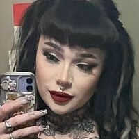 lizzieesze Nua