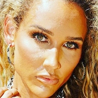Lolo Jones Nua