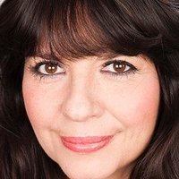 Louise English Nua