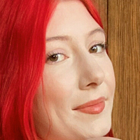 lucythornefree Nua