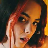 LucyWilow Nua