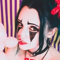 Lydia Wilts Clown Nua
