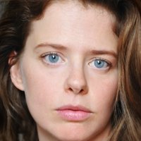 Maaike Neuville Nua