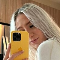 MaddiePriceGold Nua